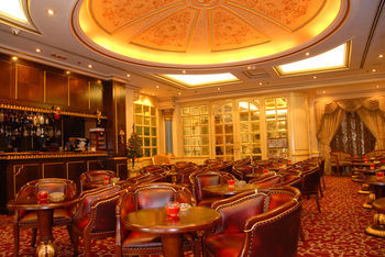 Hotel Lounge